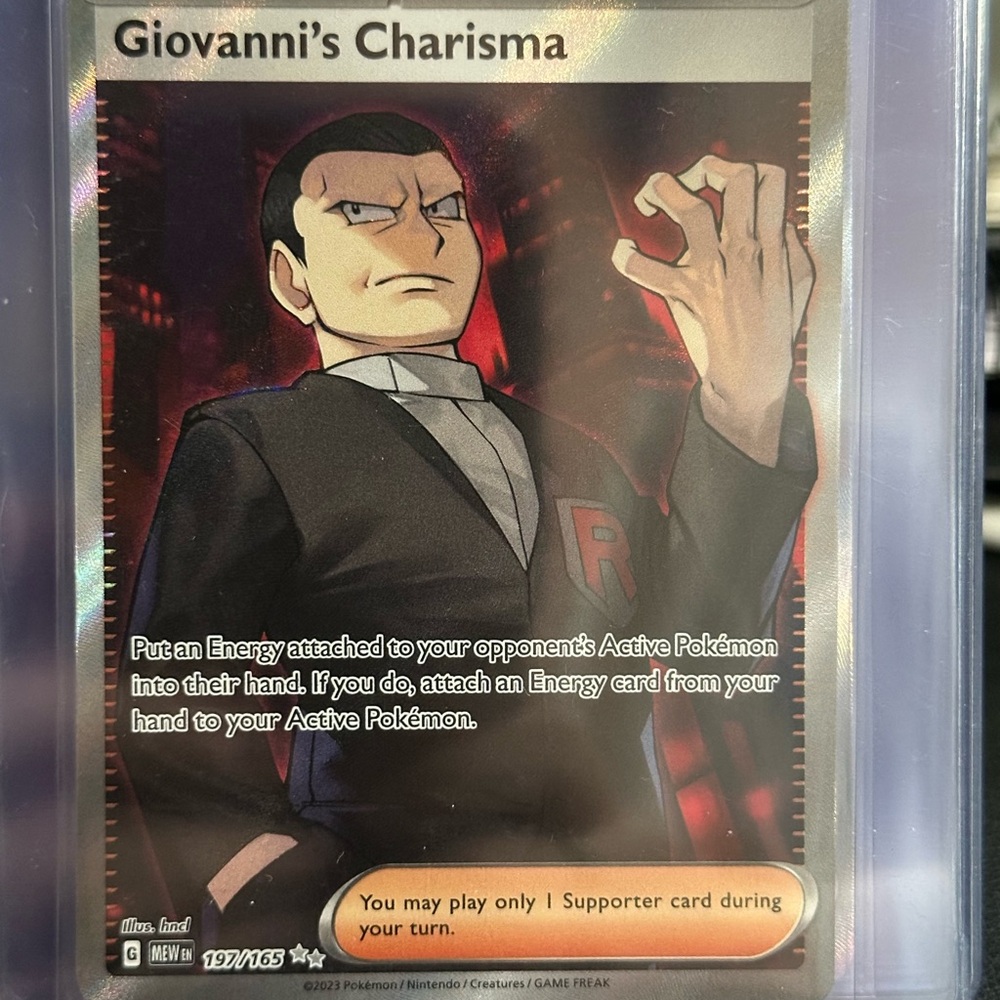 197/165 MEW 151- Giovanni’s Charisma Full Art